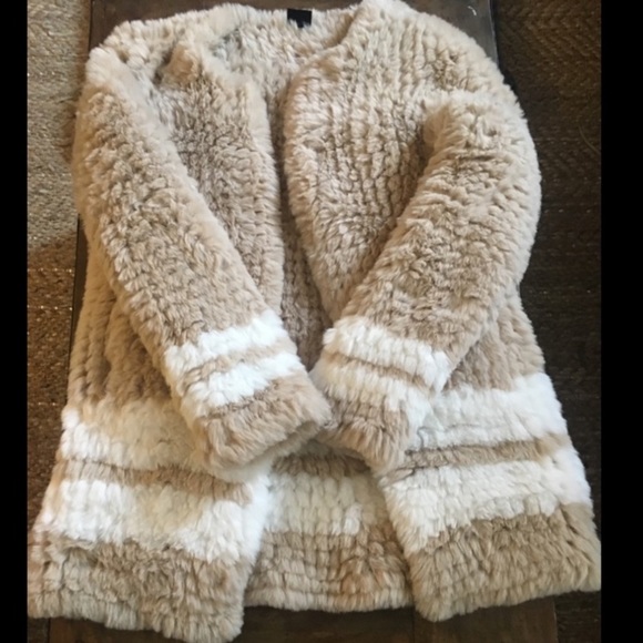 Love token faux fur jacket - Picture 2 of 3